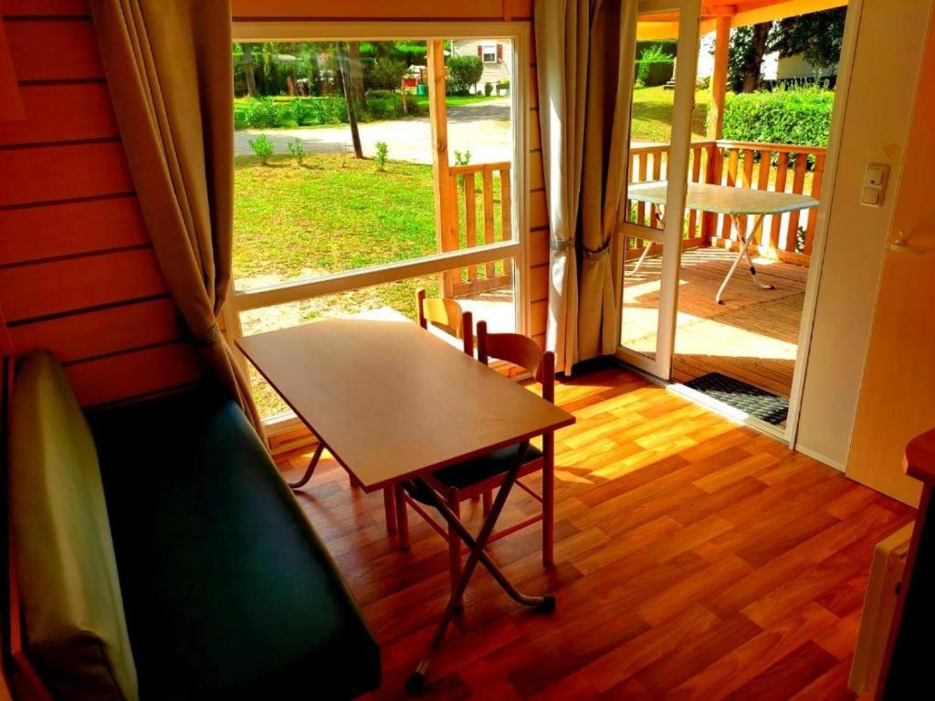 Holiday home Mobil En Proche Paris En Ile De France